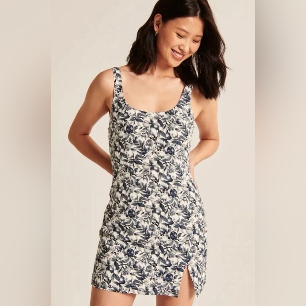Abercrombie & Fitch Floral Mini Dress,‎ Size XS